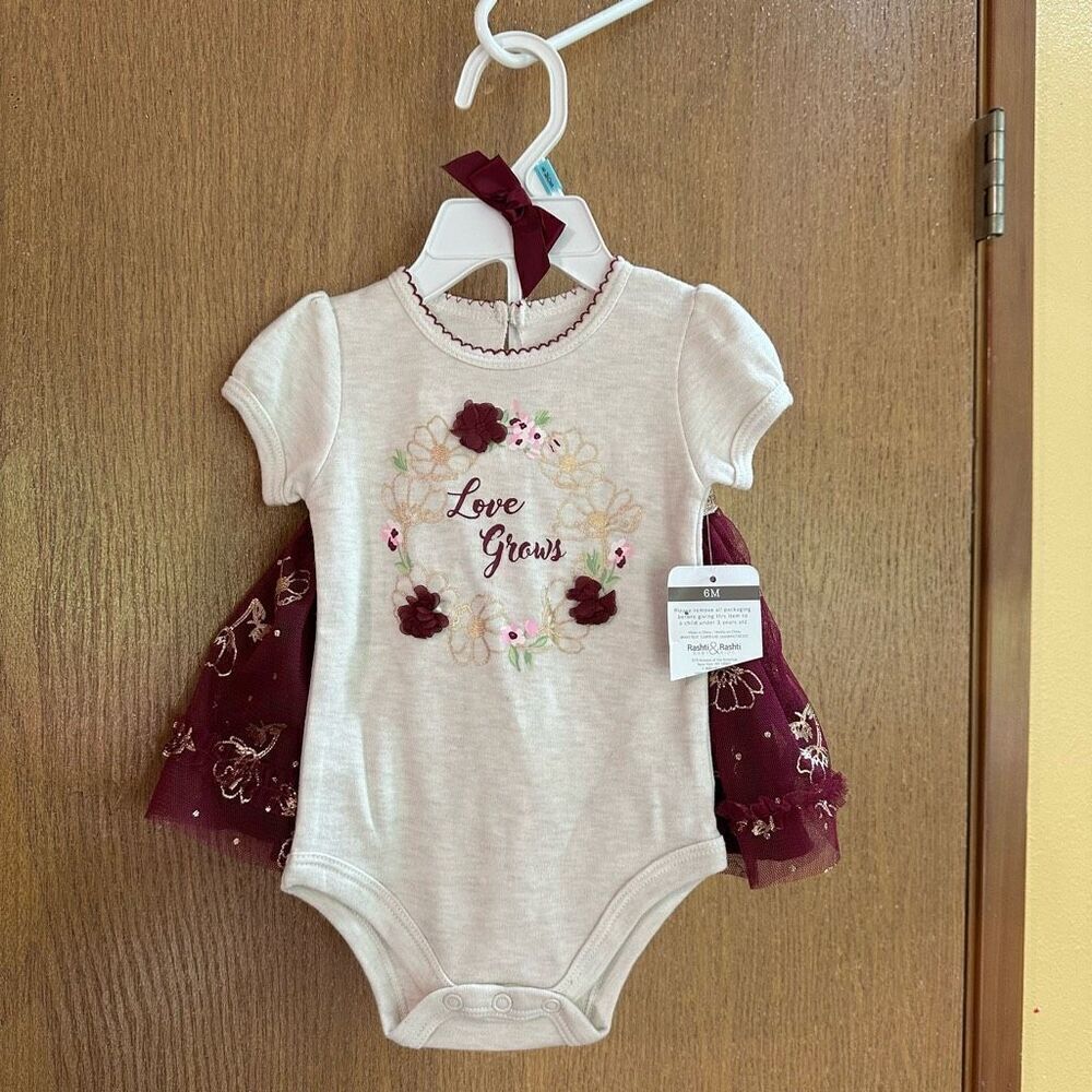 Baby Starter Cream and Maroon 2 piece skirt set | Size 6 Month